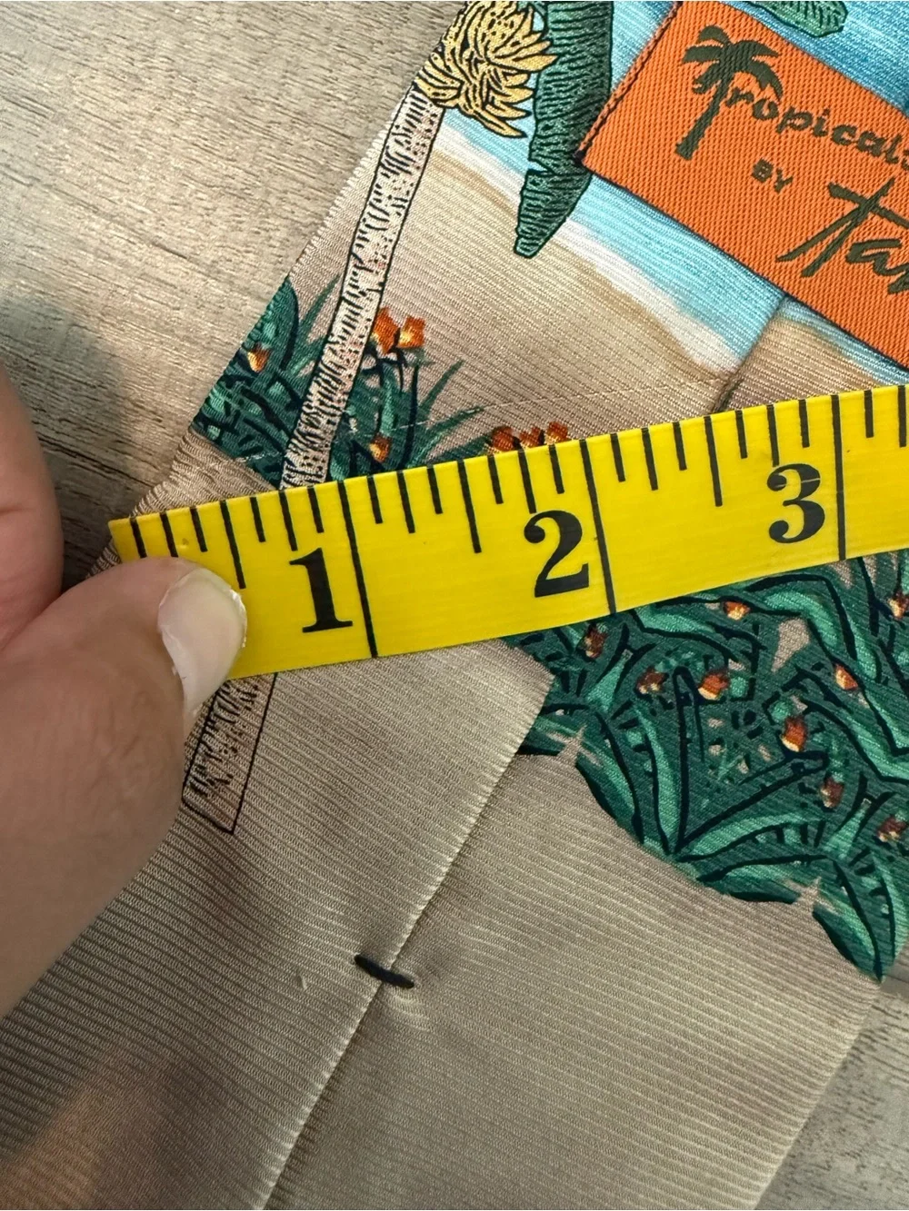 Tropicals by Tango 100% Silk Novelty Tropical Beach Vacation Tie